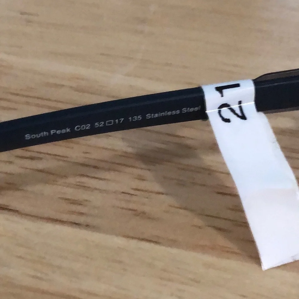 Columbia south pick soft brown and black  demo lenses